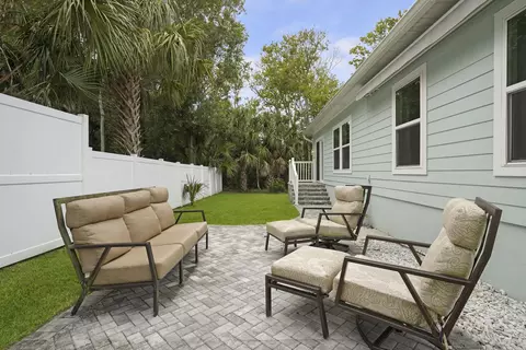 Exterior - 633 W Pope Rd, Saint Augustine, FL 32080 photo 1 of 7