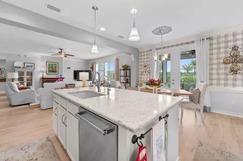 Kitchen - 216 Deerfield Glen Dr, Saint Augustine, FL 32086 photo 4 of 4