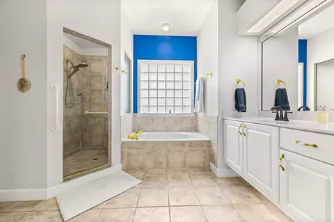 Bath - 250 Marshside Dr, Saint Augustine, FL 32080 photo 1 of 5