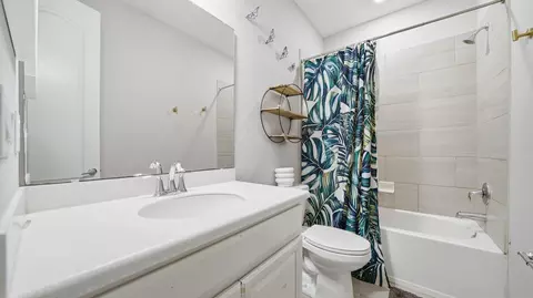 Bath - 267 Renwick Pkwy, Saint Augustine, FL 32095 photo 4 of 5