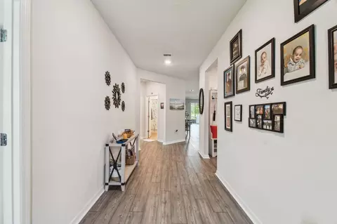Entry Way - 182 Myrtle Oak Ct, Saint Augustine, FL 32092 photo 3 of 5
