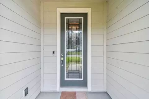 Entry Way - 182 Myrtle Oak Ct, Saint Augustine, FL 32092 photo 1 of 5