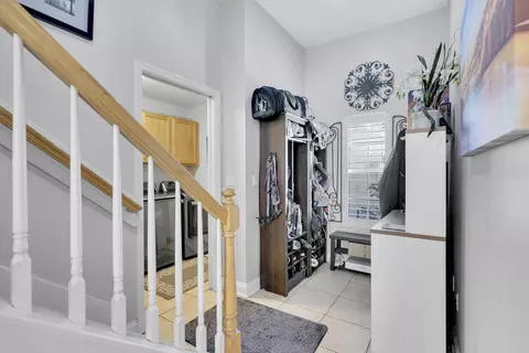 Entry Way - 198 Parkside Dr, Saint Augustine, FL 32095 photo 9 of 9
