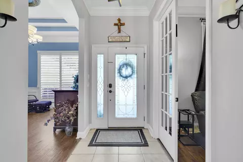 Entry Way - 198 Parkside Dr, Saint Augustine, FL 32095 photo 1 of 9