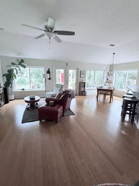 Living - 1017 Oak Arbor Cir, Saint Augustine, FL 32084 photo 1 of 5
