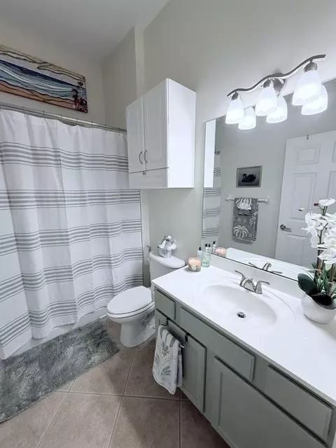 Bath - 1017 Oak Arbor Cir, Saint Augustine, FL 32084 photo 10 of 11