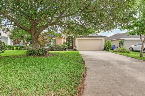 Exterior - 1017 Oak Arbor Cir, Saint Augustine, FL 32084 photo 2 of 23