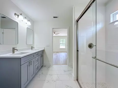 Bath - 901 Delcie Dr, Saint Augustine, FL 32086 photo 1 of 2