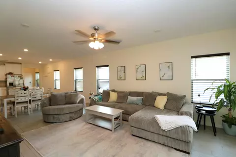 Living - 21 Beauclair Blvd, Saint Augustine, FL 32084 photo 3 of 3
