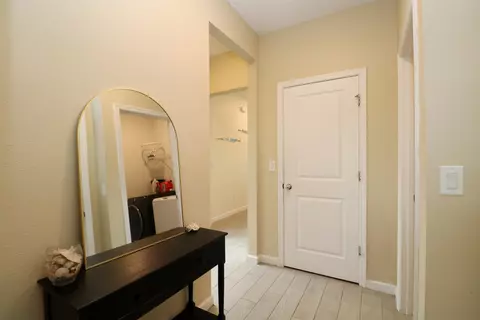 Entry Way - 21 Beauclair Blvd, Saint Augustine, FL 32084 photo 3 of 3
