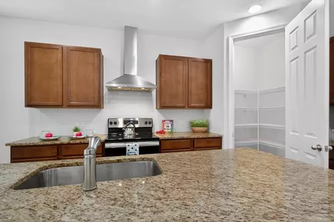 Kitchen - 212 Meadow Crossing Dr, Saint Augustine, FL 32086 photo 4 of 5