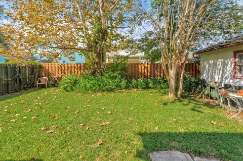 Exterior - 8 Mulvey St, Saint Augustine, FL 32084 photo 11 of 14