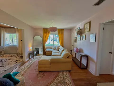 Living - 7 Menendez Rd, Saint Augustine, FL 32080 photo 3 of 5