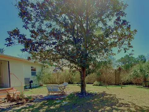 Exterior - 7 Menendez Rd, Saint Augustine, FL 32080 photo 5 of 9