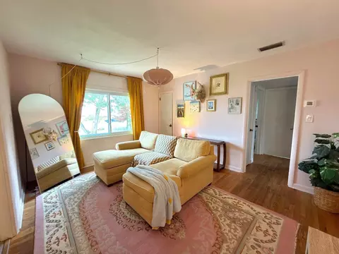 Living - 7 Menendez Rd, Saint Augustine, FL 32080 photo 4 of 5