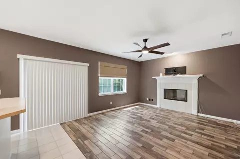 Living - 503 Twenty-second St, Saint Augustine, FL 32084 photo 5 of 8