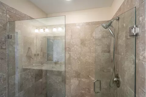 Bath - 367 Green Turtle Ln, Saint Augustine, FL 32086 photo 2 of 3