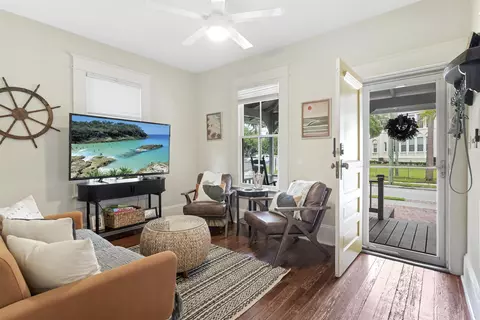 Living - 11 Hildreth Dr, Saint Augustine, FL 32084 photo 2 of 3