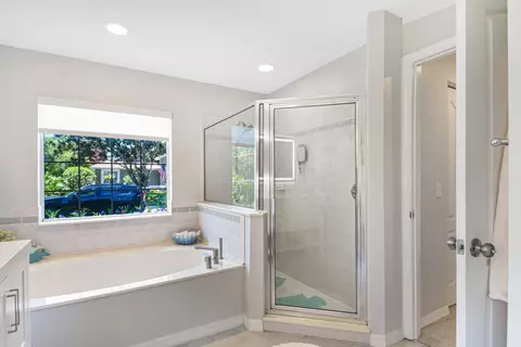 Bath - 6 Egret Crest Ln, Saint Augustine, FL 32080 photo 2 of 3