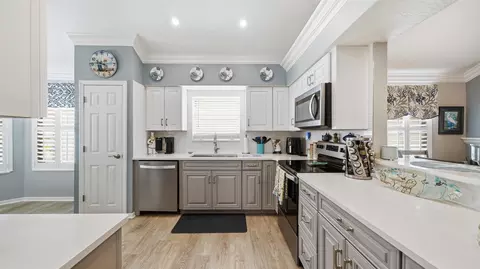 Kitchen - 209 Joey Dr, Saint Augustine, FL 32080 photo 6 of 7