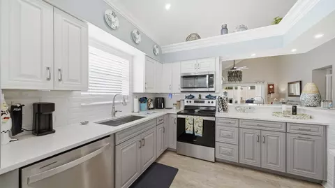 Kitchen - 209 Joey Dr, Saint Augustine, FL 32080 photo 3 of 7