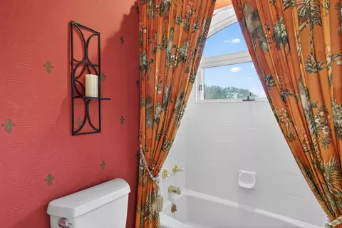 Bath - 6357 Putnam St, Saint Augustine, FL 32080 photo 6 of 6