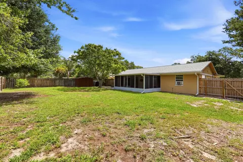Exterior - 437 Domenico Cir, Saint Augustine, FL 32086 photo 10 of 13