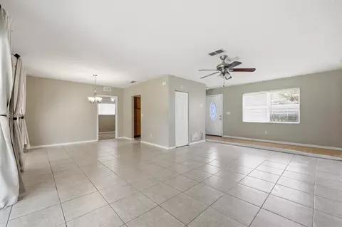 Living - 437 Domenico Cir, Saint Augustine, FL 32086 photo 5 of 5