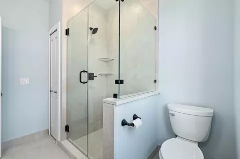 Bath - 124 Lincoln St, Saint Augustine, FL 32084 photo 4 of 5