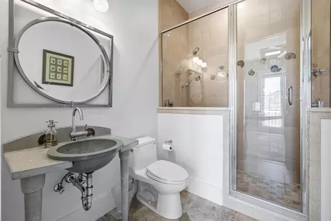 Bath - 648 Ocean Palm Way, Saint Augustine, FL 32080 photo 5 of 11