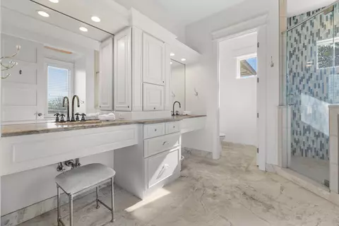 Bath - 648 Ocean Palm Way, Saint Augustine, FL 32080 photo 10 of 11