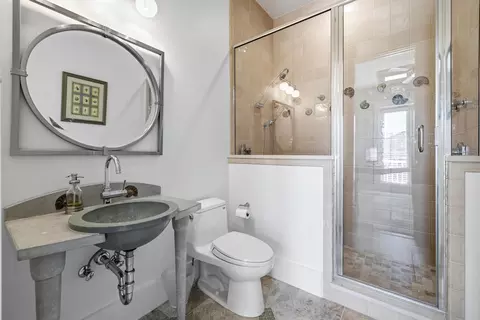 Bath - 648 Ocean Palm Way, Saint Augustine, FL 32080 photo 5 of 11