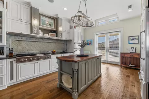 Kitchen - 648 Ocean Palm Way, Saint Augustine, FL 32080 photo 3 of 9