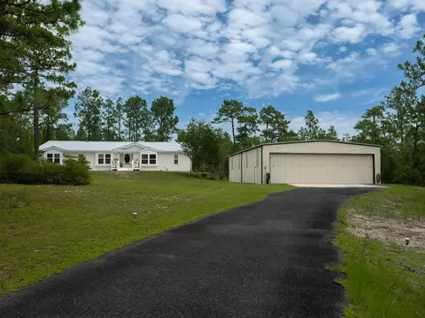 267 Melrose Landing Dr, Hawthorne, FL 32640