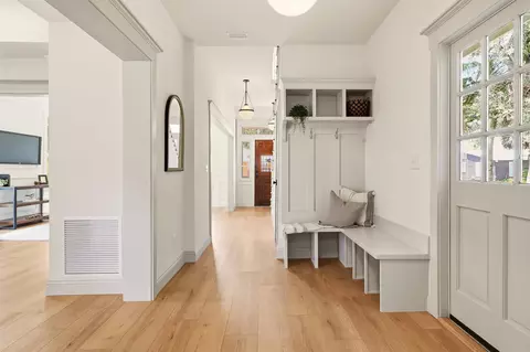 Entry Way - 22 Joiner St, Saint Augustine, FL 32084 photo 11 of 14