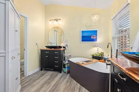 Bath - 783 Pullman Cir, Saint Augustine, FL 32084 photo 2 of 5