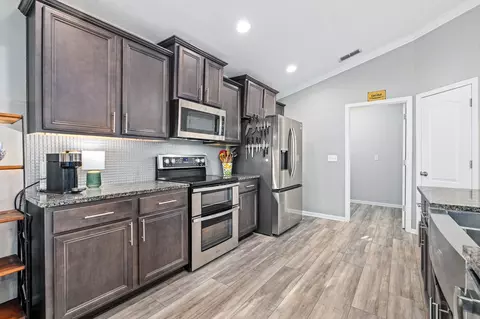 Kitchen - 783 Pullman Cir, Saint Augustine, FL 32084 photo 4 of 5