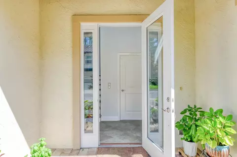 Entry Way - 127 Canyon Trl, Saint Augustine, FL 32086 photo 2 of 7