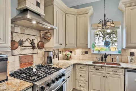 Kitchen - 228 Riberia St, Saint Augustine, FL 32084 photo 6 of 6