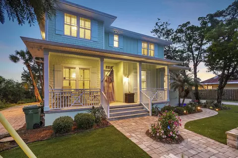 Exterior - 228 Riberia St, Saint Augustine, FL 32084 photo 6 of 6