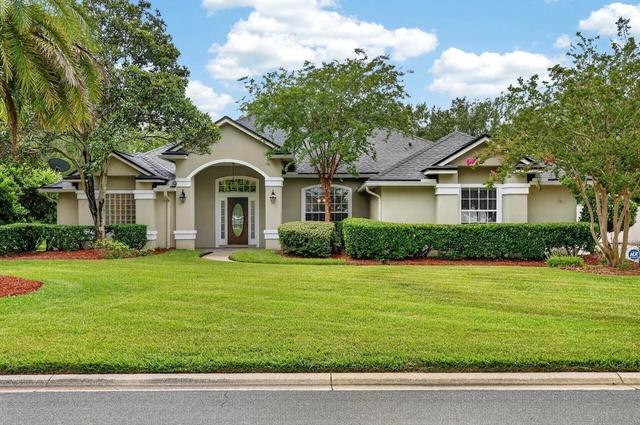 165 Edgewater Branch Dr, Saint Johns, FL 32259