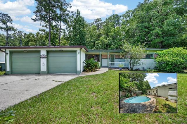 8806 Atter Ln, Jacksonville, FL 32216