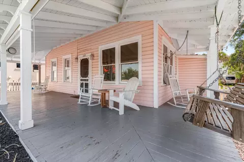 Exterior - 340 Charlotte St, Saint Augustine, FL 32084 photo 10 of 12