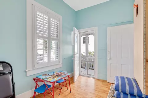 Entry Way - 340 Charlotte St, Saint Augustine, FL 32084 photo 2 of 10