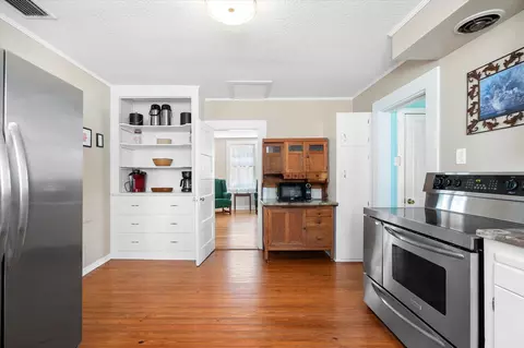 Kitchen - 340 Charlotte St, Saint Augustine, FL 32084 photo 4 of 4