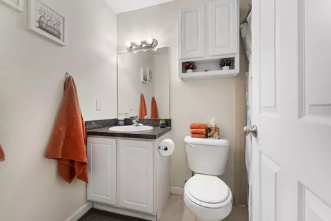Bath - 4420 Carter Rd UNIT 47, Saint Augustine, FL 32086 photo 2 of 2