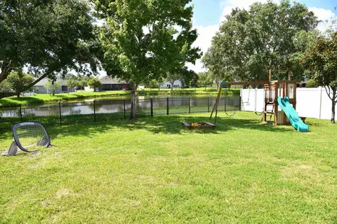 Exterior - 219 Deerfield Glen Dr, Saint Augustine, FL 32086 photo 6 of 8