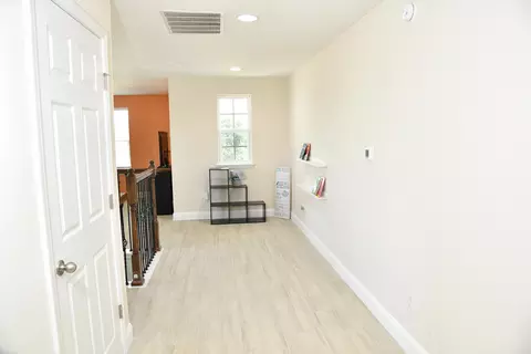 Entry Way - 219 Deerfield Glen Dr, Saint Augustine, FL 32086 photo 3 of 4