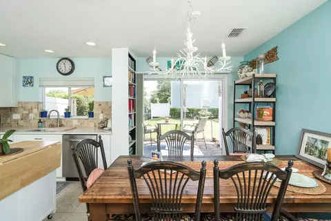 Dining - 22 Islander Cir, Saint Augustine, FL 32080 photo 1 of 2