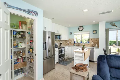 Kitchen - 22 Islander Cir, Saint Augustine, FL 32080 photo 1 of 4